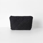 Noir Quilt | trikampinė kosmetinė